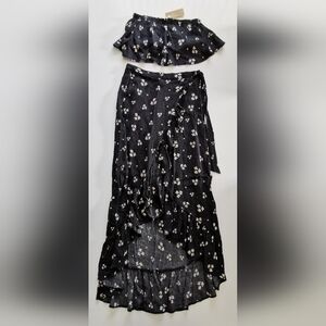 American Eagle Black, White, Yellow 2 Piece Set Crop Top & High Low Frilly Skirt